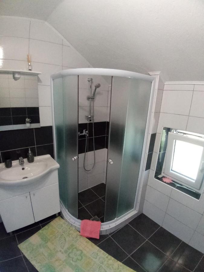 Apartment Gradina Кореница Екстериор снимка