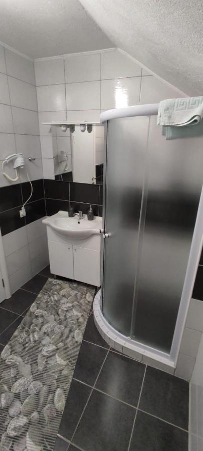 Apartment Gradina Кореница Екстериор снимка