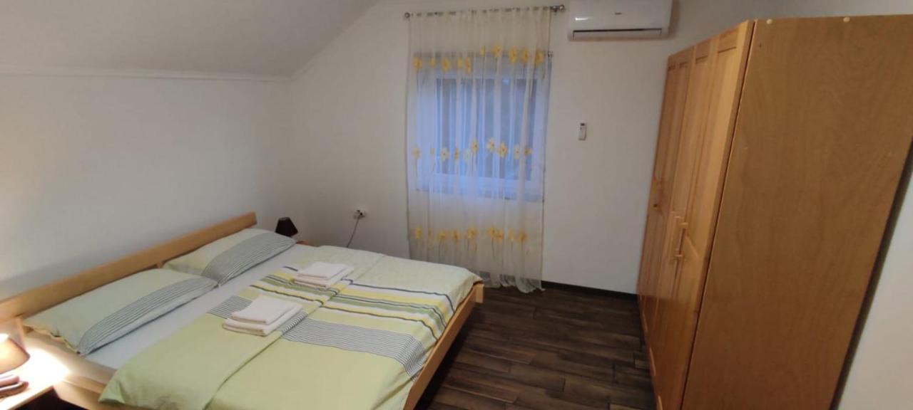 Apartment Gradina Кореница Екстериор снимка